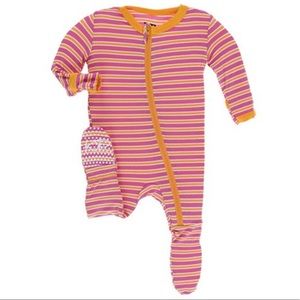 Kickee Pants Print Footie with Zipper Like New